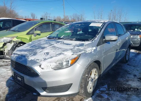 2017 Ford Focus Se z USA, uszkodzony, nr VIN 1FADP3F22HL323859